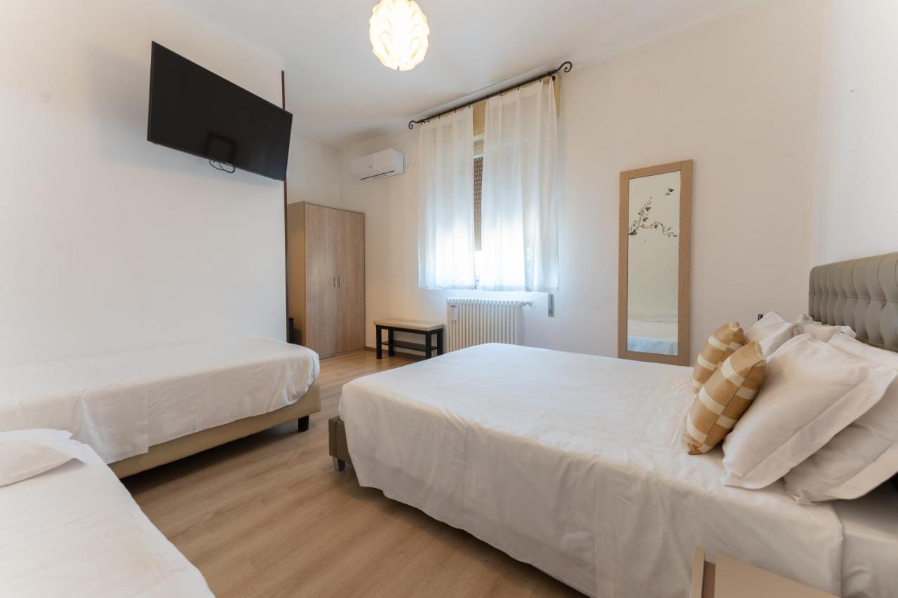 Hotel Benaco Mavras Peschiera del Garda Exteriör bild