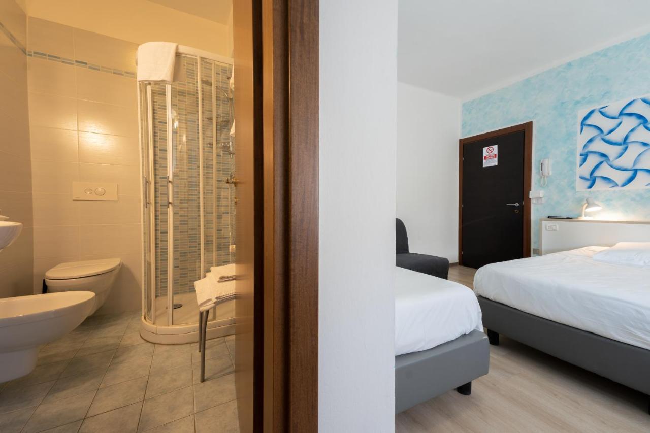 Hotel Benaco Mavras Peschiera del Garda Exteriör bild
