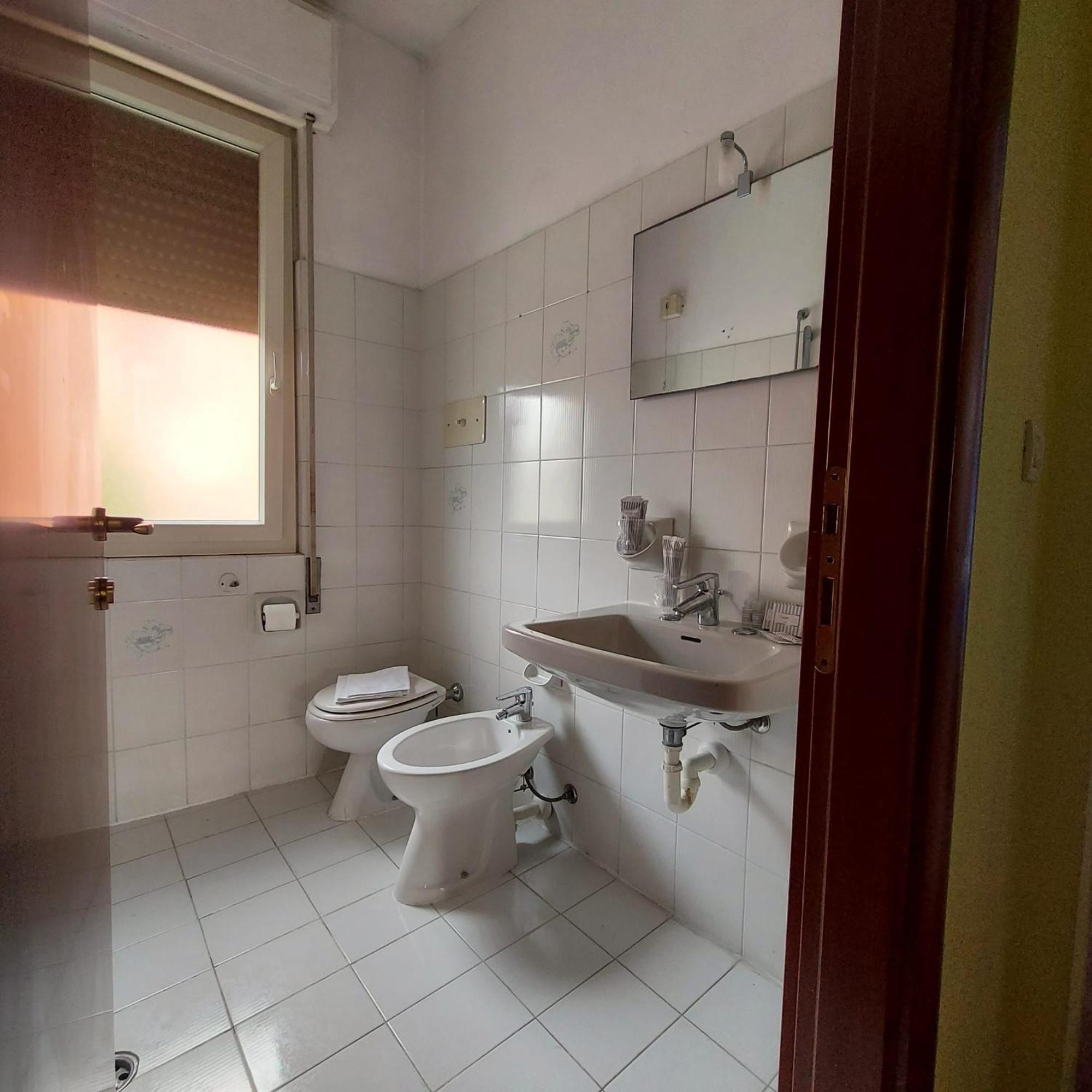 Hotel Benaco Mavras Peschiera del Garda Exteriör bild